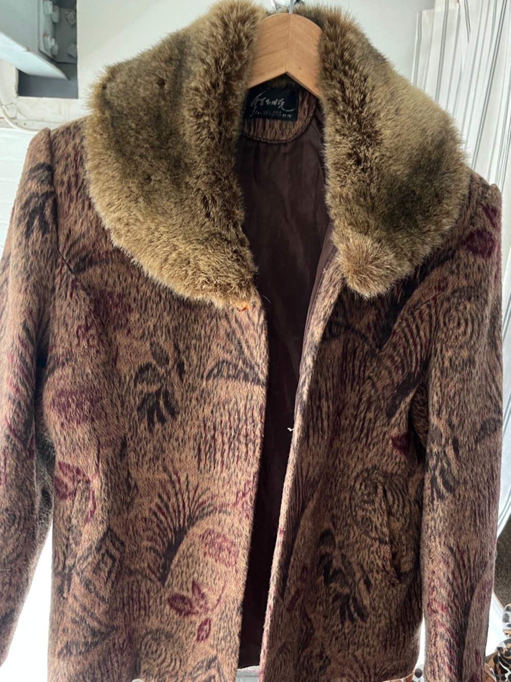 Vintage pea coat with fur collar